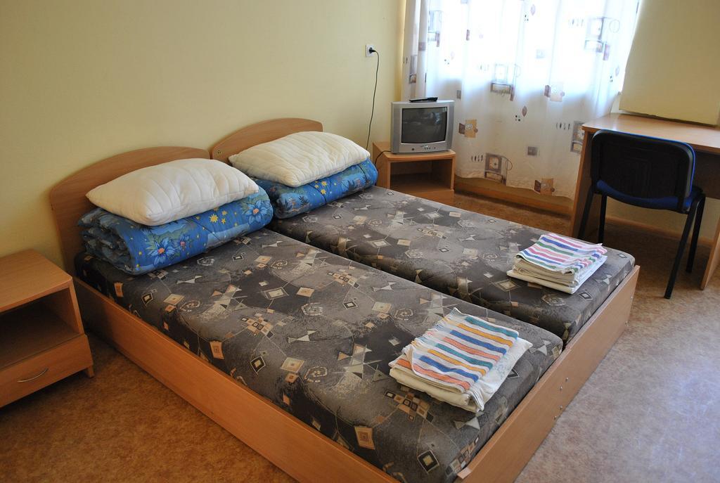 Hotel Poilsio Namai Saltinelis à Plateliai Chambre photo
