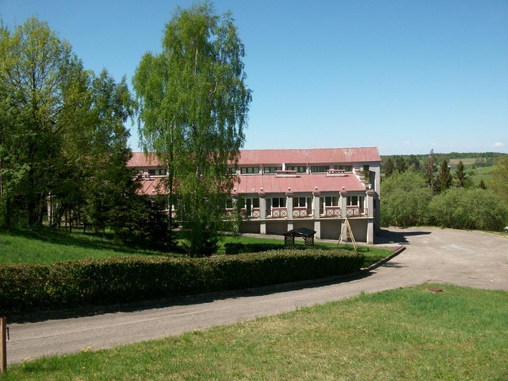 Hotel Poilsio Namai Saltinelis à Plateliai Extérieur photo